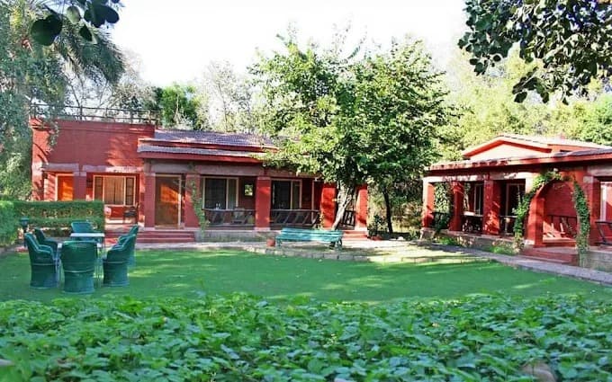 Best Places to Stay in Ranakpur for Couples, Families & Solo Travellers